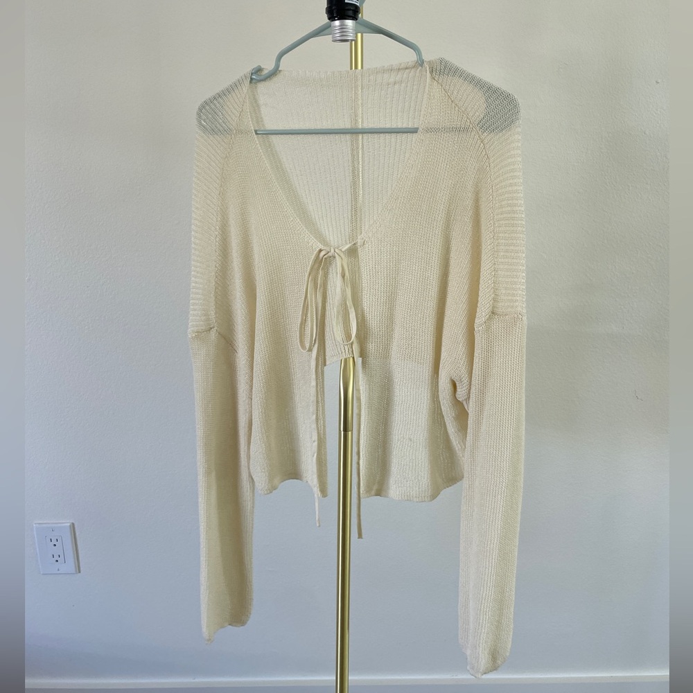 Tie open sweater